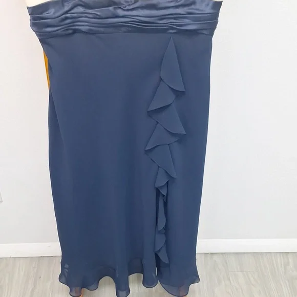 Liz Claiborne Tulip Dress Off White and Navy Blue Size 10 - Picture 5 of 16